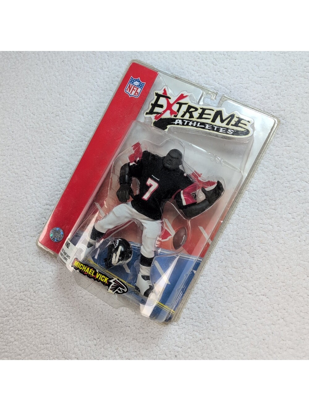 Mezco NFL Extreme Athletes Michael Vick Falcons Figure New Sealed